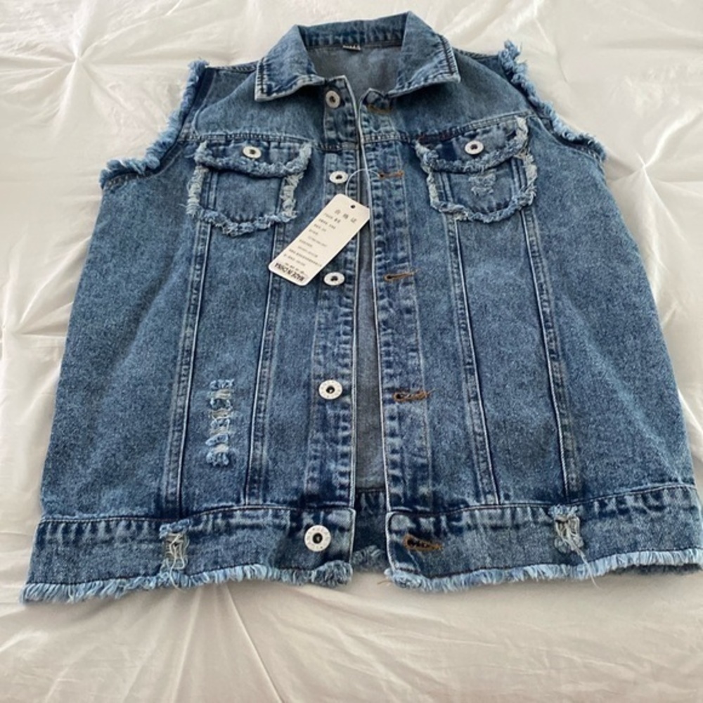 NWT Jean vest blue size XS online order from‎ Amazon